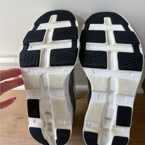 On Running Women's Sneakers - White and Black - Picture 7 of 7